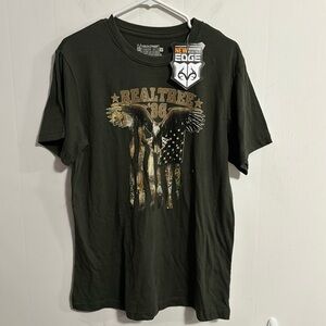 REALTREE ‘86 Eagle T-shirt in Sz Medium, see measurements, NWT